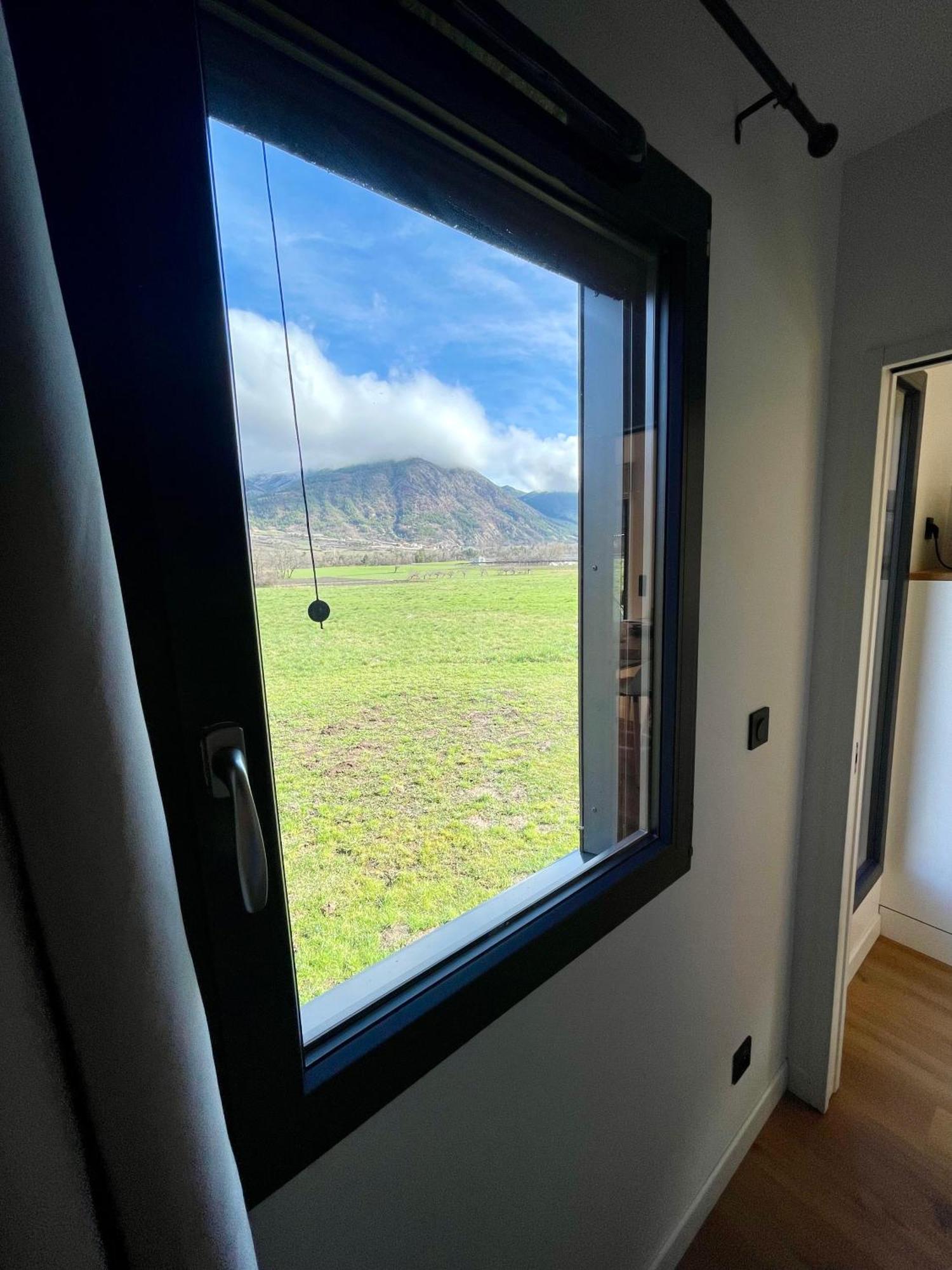 Charmant Logement Entre Lac Et Montagne Rochebrune  Exteriör bild